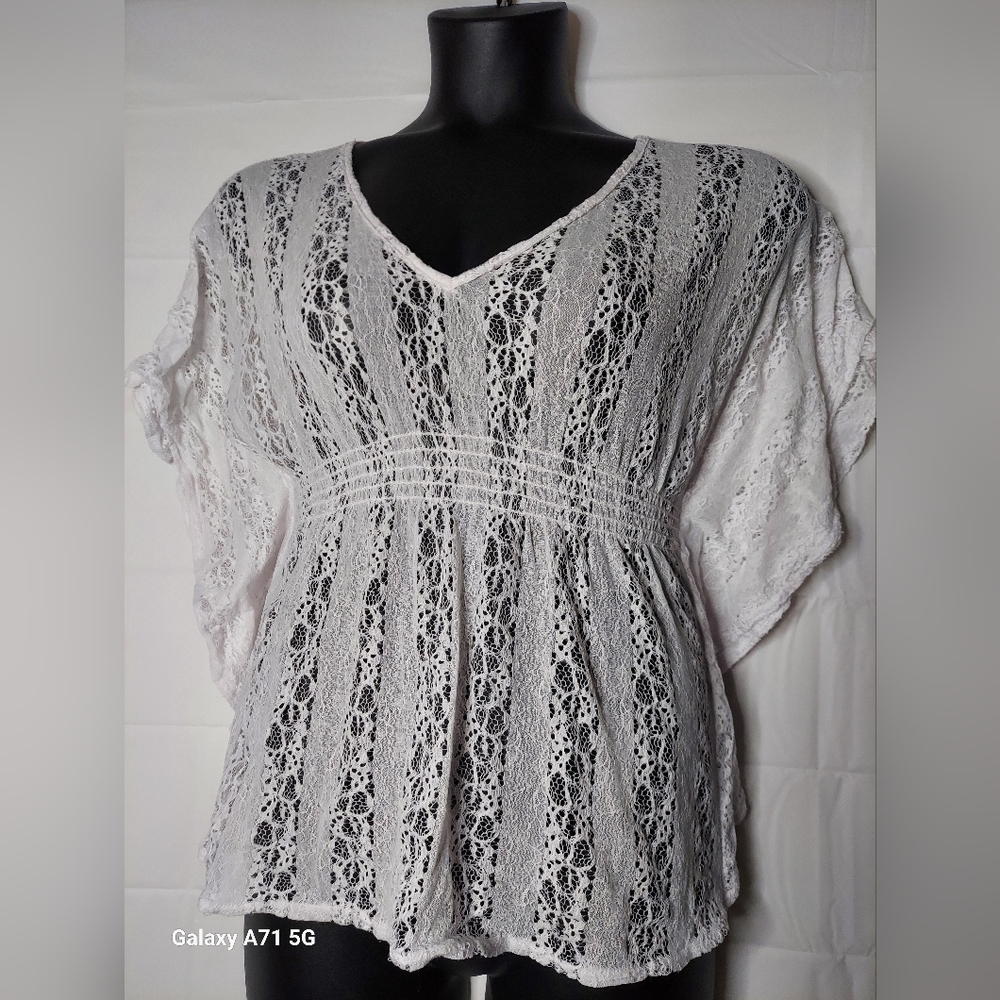 Annabelle White Lace Top